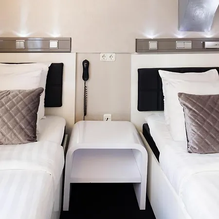 Hotel Cc 3*