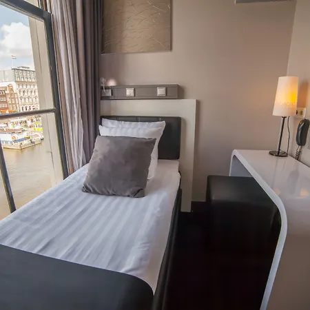 Cc Hotel
