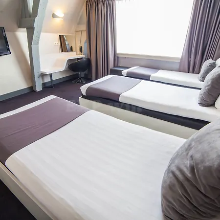 Hotell Cc 3*